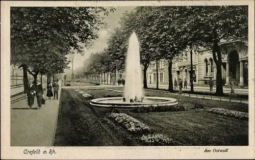 Ak Krefeld am Niederrhein, Am Ostwall, Springbrunnen