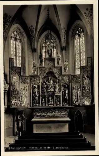 Ak Bönnigheim, Hochaltar in der Stadtkirche, Triptychon, Sitzbänke, Frontalansicht