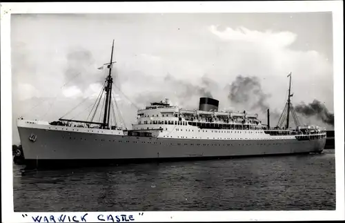 Foto Ak Steamer Warwick Castle, Dampfschiff, Union Castle Line UC