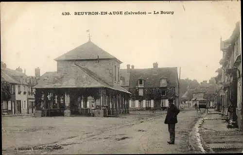 Ak Beuvron en Auge Calvados, Le Bourg