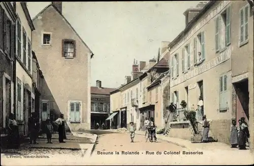 Ak Beaune la Rolande Loiret, Rue du Colonel Basseries