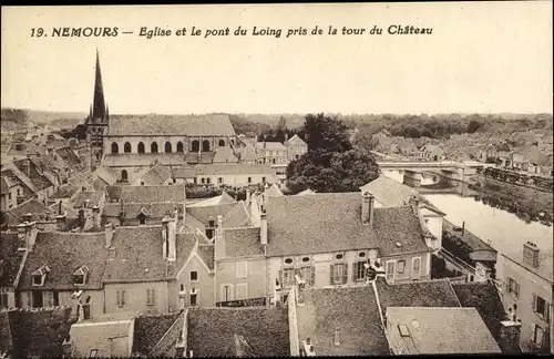 Ak Nemours Seine et Marne, Eglise et le pont du Loing pris de la tour du Chateau