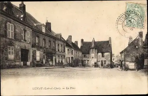 Ak Lunay Loir et Cher, La Place