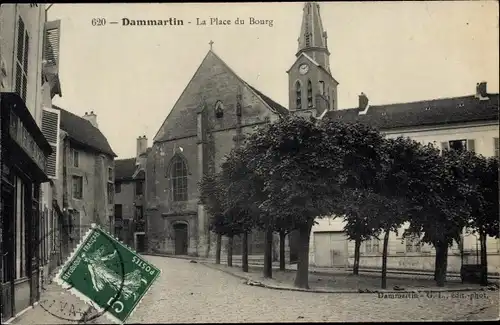 Ak Dammartin Seine et Marne, La Place du Bourg