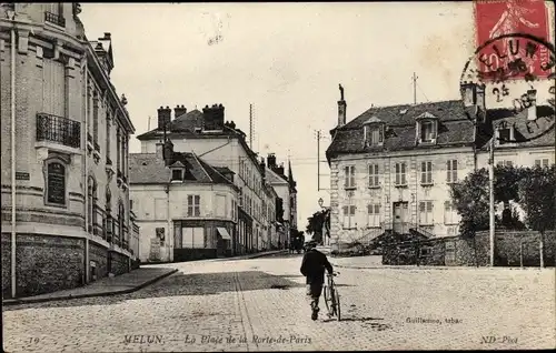 Ak Melun Seine et Marne, La Place de la Rorte de Paris