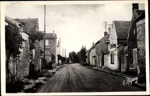 Foto Ak Perthes en Gatinais Seine et Marne, Rue de Melun