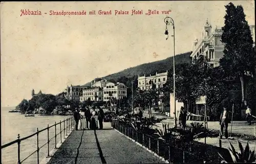 Ak Opatija Abbazia Kroatien, Strandpromenade mit Grand Palace Hotel Belle vue