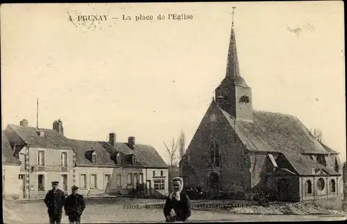 Ak Prunay Loir et Cher, La place de l'Eglise