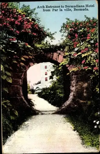 Ak Bermuda, Arch entrance to Bermudiana Hotel