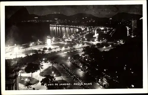 Foto Ak Rio de Janeiro Brasilien, Praca Paris bei Nacht