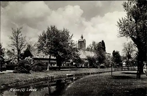 Ak Rotterdam-Zuid Südholland Niederlande, Leede, Partie am Fluss