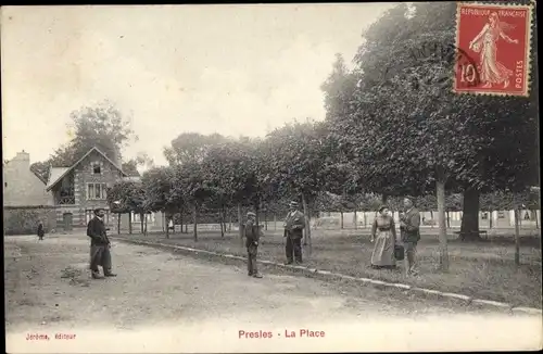 Ak Presles en Brie Seine et Marne, La Place