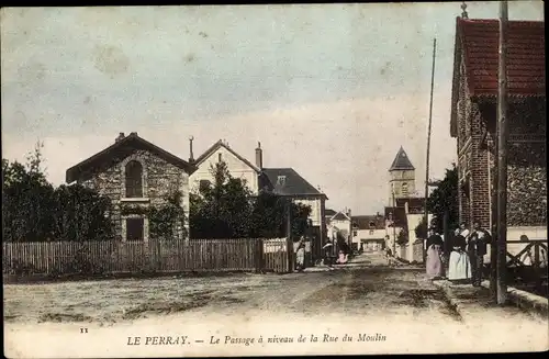 Ak Le Perray Yvelines, La Passage a niveau de la Rue du Moulin