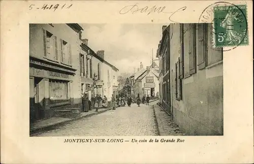 Ak Montigny sur Loing Seine et Marne, Un coin de la Grande Rue