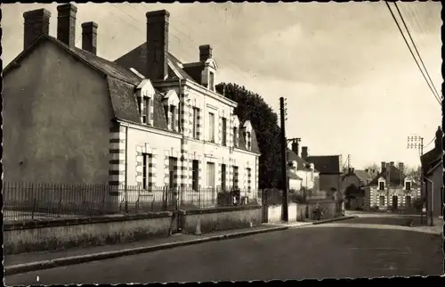 Ak Soings en Sologne Loir et Cher, La Mairie