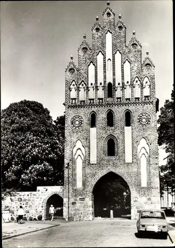 Ak Neubrandenburg in Mecklenburg, Neues Tor