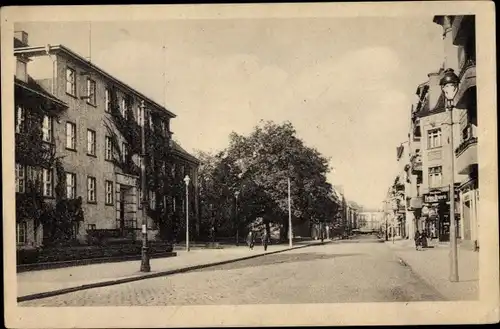 Ak Eberswalde im Kreis Barnim, Neue Kreuzstraße, Holzforschungsinstitut der Forstlichen Hochschule