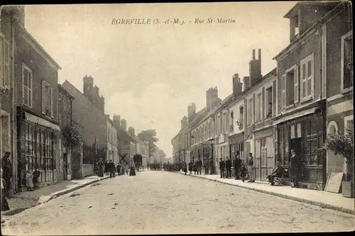 Ak Égreville Seine et Marne, Rue St Martin