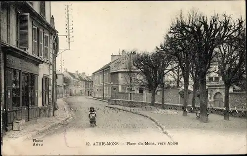 Ak Athis Mons Essonne, Place de Mons, vers Ablon
