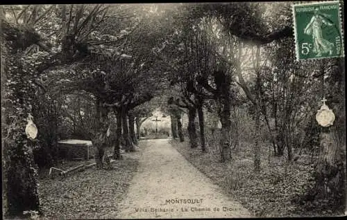 Ak Montsoult Val-d’Oise, Villa Bethanie, Le Chemin de Croix