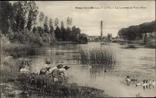 Ak Bray sur Seine Seine et Marne, Les Laveuses au Vieux Mouy