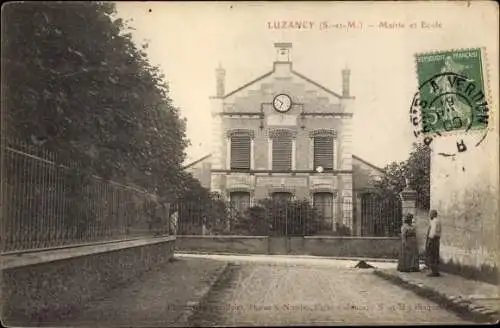 Ak Luzancy Seine et Marne, Mairie et Ecole