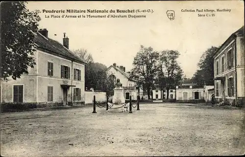 Ak Bouchet Essonne,Poudrerie Militaire Nationale, Place d'Armes et le Monument d'Abraham Duquesne