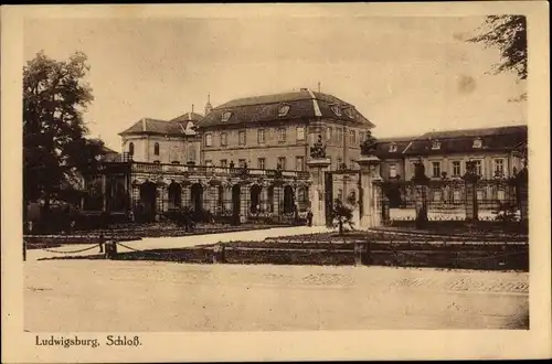 Ak Ludwigsburg in Baden Württemberg, Schloss