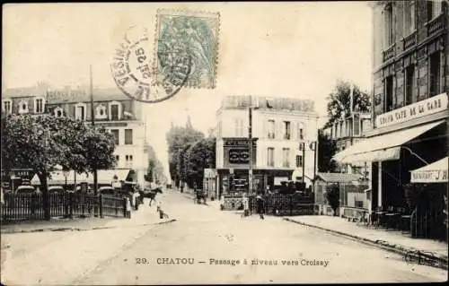 Ak Chatou Yvelines, Passage à niveau vers Croissy, Grand Café de la Gare