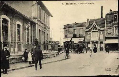 Ak Houilles Yvelines, Place de la Gare, Kutsche