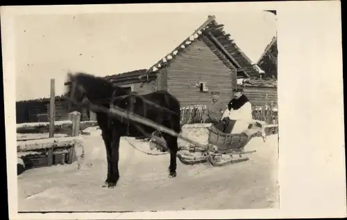 Foto Ak Russland, Pferdekutsche, Schlitten, Pferd