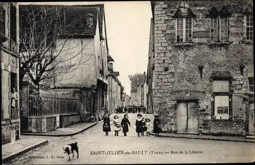 Ak Saint Julien Yonne, Rue de la Liberte