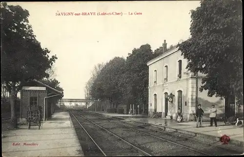 Ak Savigny-sur-Braye Loir et Cher, La Gare, Bahnhof, Gleisseite