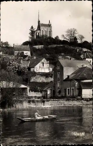 Ak Matheflon Maine et Loire, La Chapelle au Bord du Loir, barque