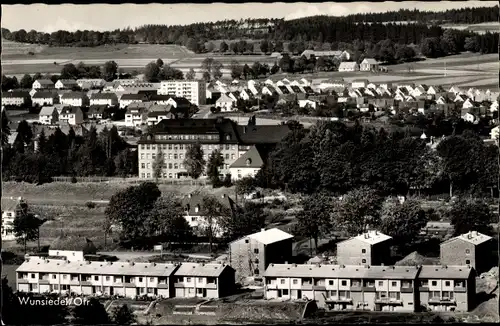 Ak Wunsiedel im Tal der Röslau Oberfranken, Gesamtansicht, Vogelschau