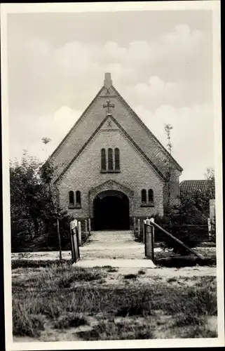 Ak Amsterdamscheveld Erica Drenthe Niederlande, Ingang R. K. Kerk, Kirche