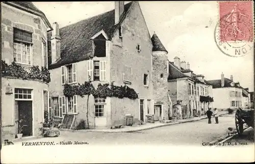 Ak Vermenton Yonne, Vieille Maison, Straßenpartie