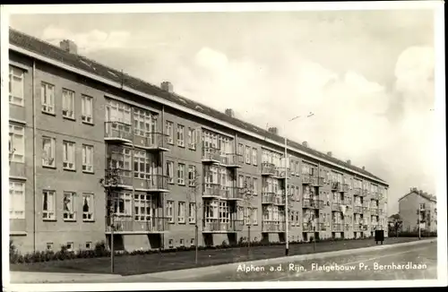 Ak Alphen aan den Rijn Südholland, Flatgebouw Pr. Bernhardlaan