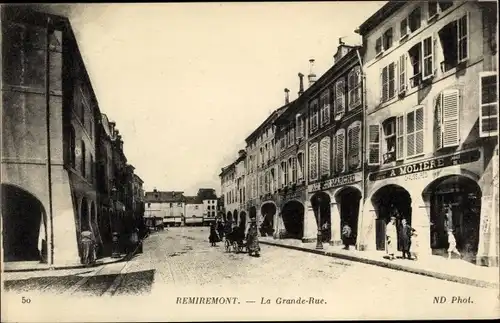 Ak Remiremont Vosges, La Grande Rue