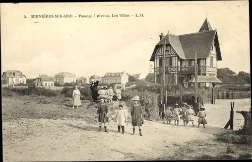 Ak Bernieres sur Mer Calvados, Passage a nievaeu, Les Villas