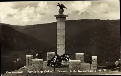 Ak Warmensteinach Oberfranken Bayern, Ehrenmal für die Kriegsgefallenen 1914/18