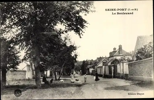 Ak Seine Port Seine et Marne, Le Boulevard