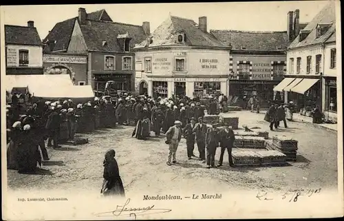 Ak Mondoubleau Loir et Cher, Le Marché