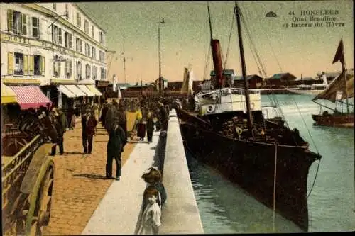 Ak Honfleur Calvados, Quai Beaulieu et Bateau du Havre