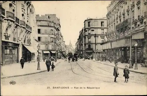 Ak Saint Denis, Rue de la Republique