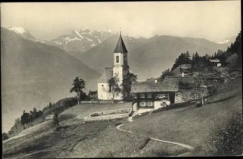 Ak Innerberg Vorarlberg, Panorama vom Ort und Kirche gegen Drusenfluh