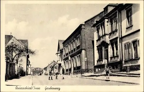 Ak Quierschied Saar, Blick in den Grubenweg, Straßenansicht, Kinder