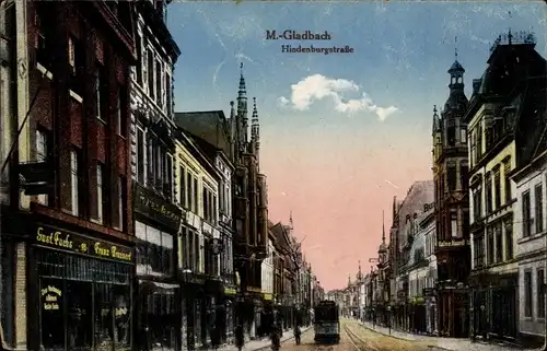 Ak Mönchengladbach in Nordrhein Westfalen, Hindenburgstraße, Gust. Fuchs, Tram 