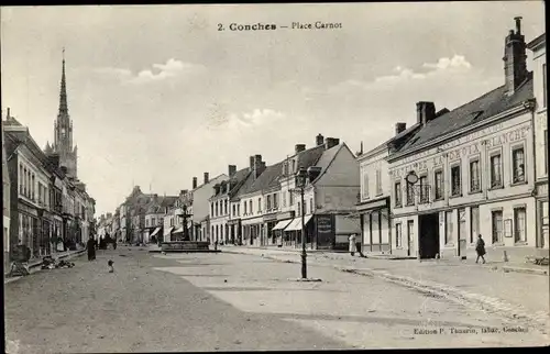 Ak Conches en Ouche Eure, Place Carnot, Église