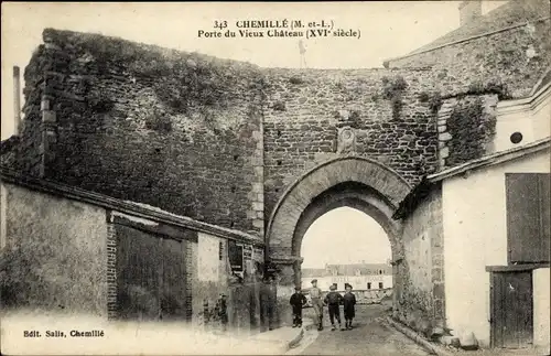 Ak Chemillé Maine et Loire, Porte du Vieux Château, XVIe siècle